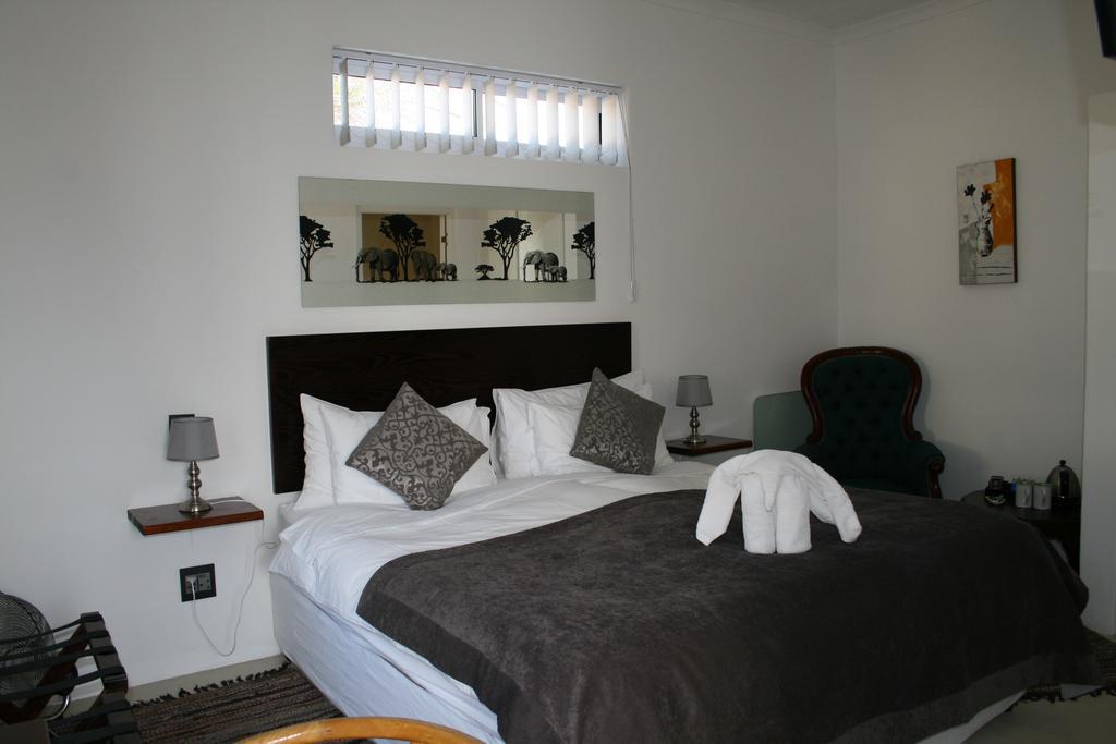 Africanhome Guesthouse Cape Town Ngoại thất bức ảnh