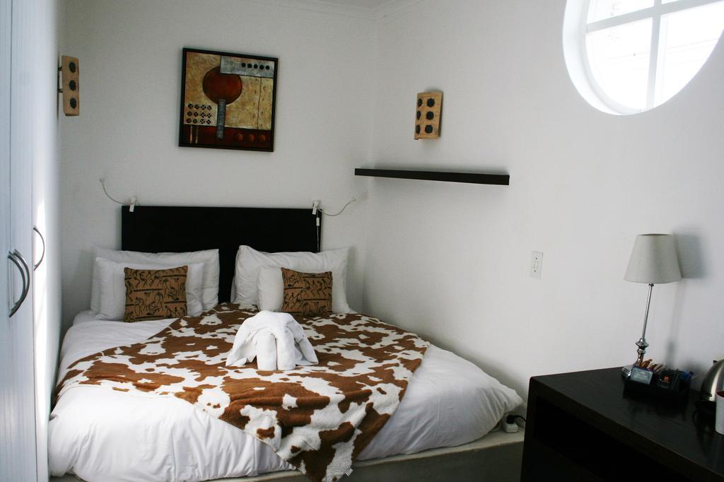 Africanhome Guesthouse Cape Town Ngoại thất bức ảnh