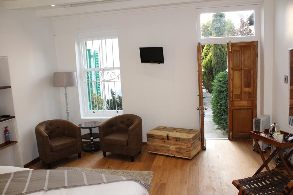 Africanhome Guesthouse Cape Town Ngoại thất bức ảnh
