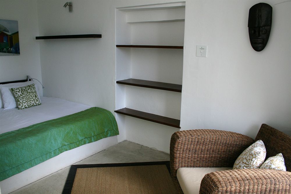 Africanhome Guesthouse Cape Town Ngoại thất bức ảnh